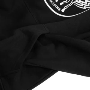 Svart hoodie från HC Vita Hästen, ytterligare vy